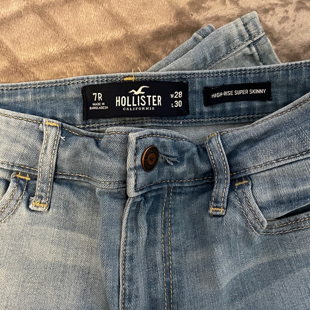 Never worn hollister jeans